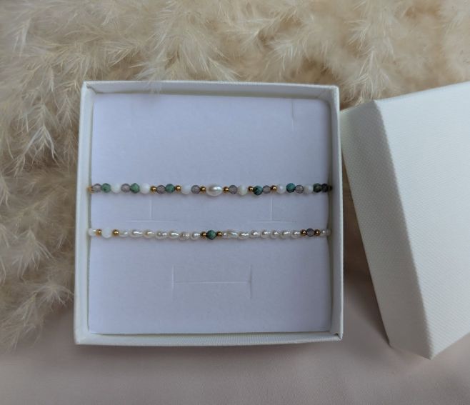 Náramky z říčních perel a broušených minerálů s korálky z pozlacené šperkařské oceli na přání 320,- 390,- #naramekzperel...