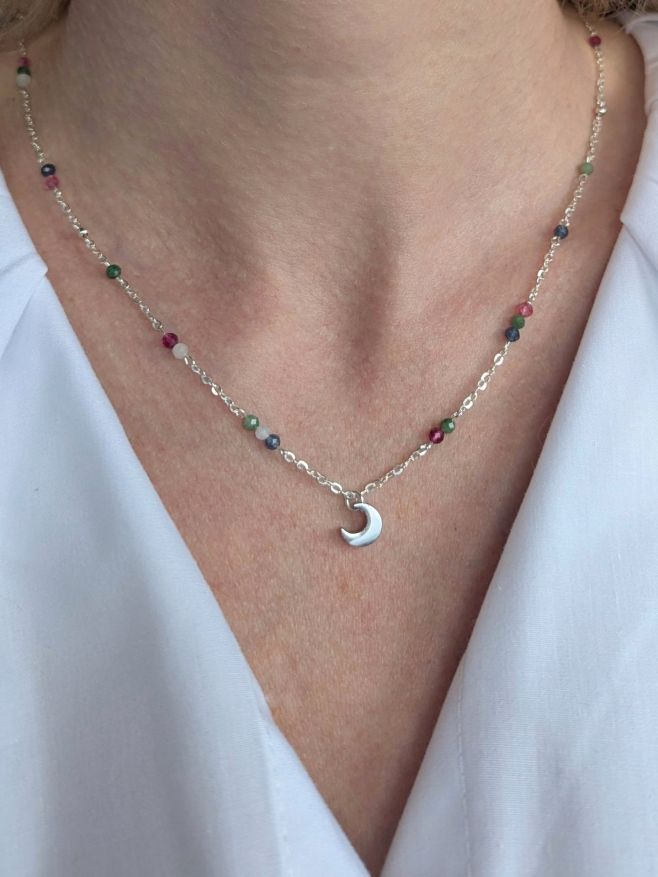 Řetízek ze stříbra s broušenými minerály na přání #stribrnyretizek #retizeksmineraly #retizeksmesicem